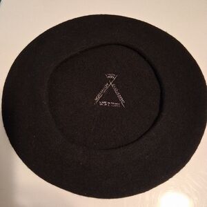 Normandt Basqueberet 100% Wool Made In France Black Hat Some Piling See Pictures